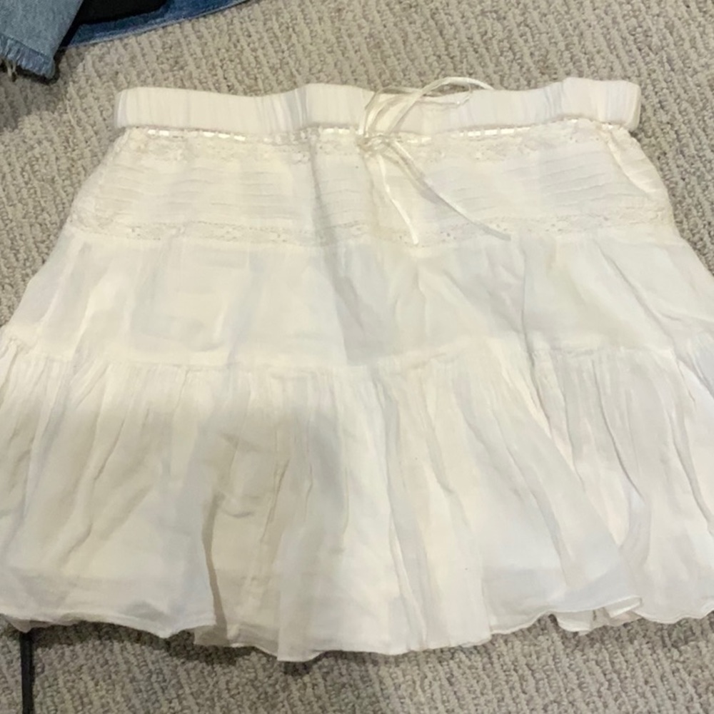 White beachy mini skirt